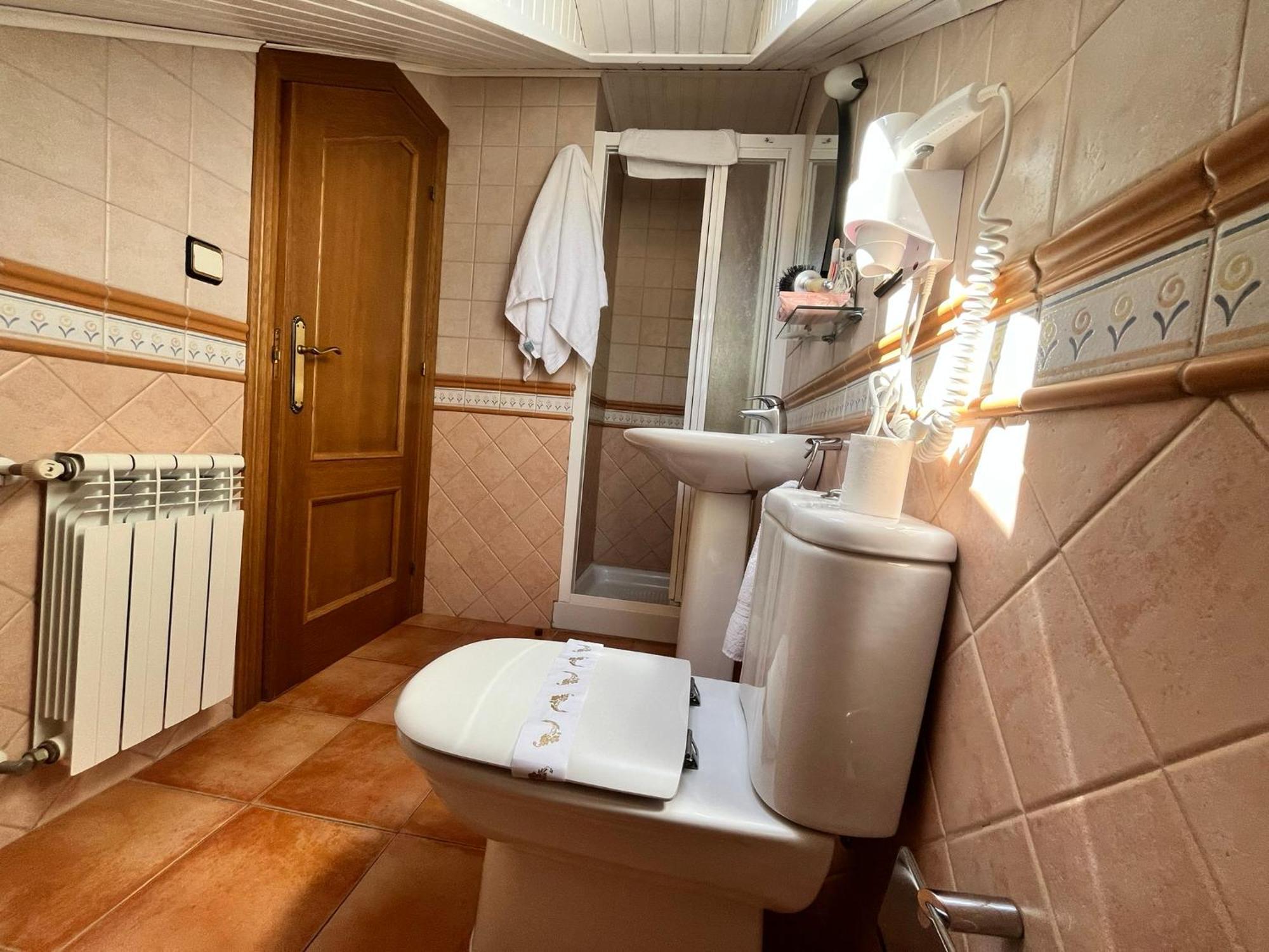 Hotel Caldelas Sacra-Pension Rustica 3 Estrellas Кастро Калделас Екстериор снимка