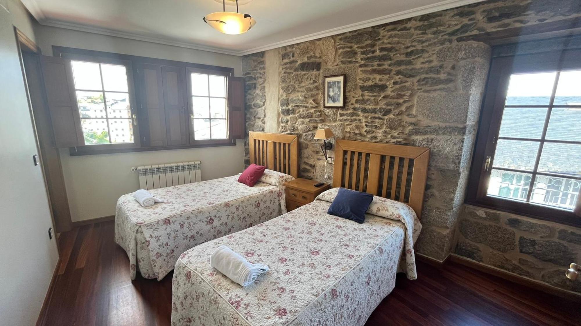 Hotel Caldelas Sacra-Pension Rustica 3 Estrellas Кастро Калделас Екстериор снимка