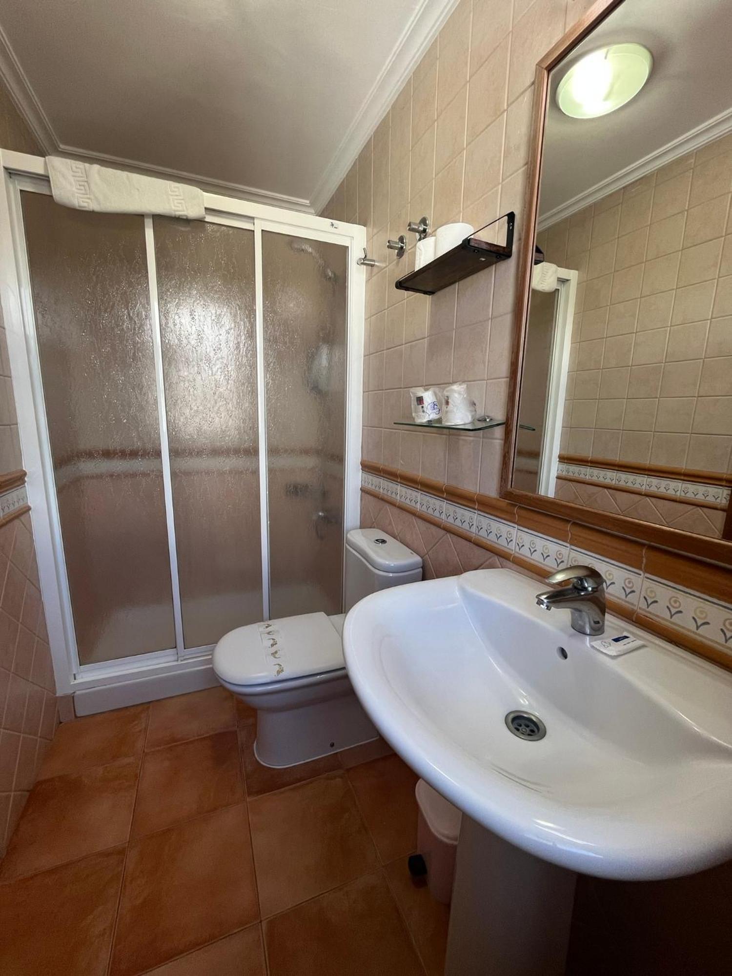 Hotel Caldelas Sacra-Pension Rustica 3 Estrellas Кастро Калделас Екстериор снимка