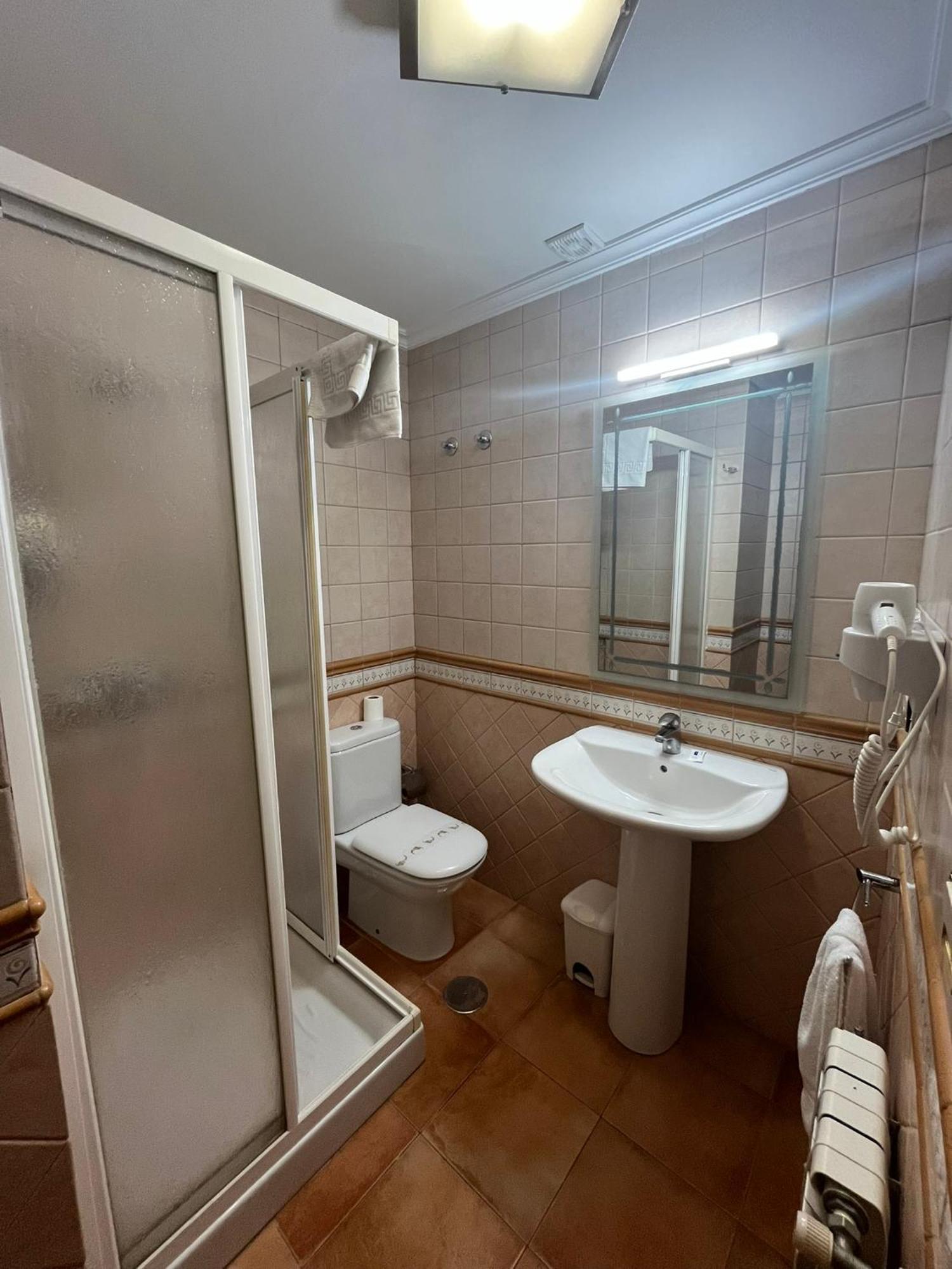 Hotel Caldelas Sacra-Pension Rustica 3 Estrellas Кастро Калделас Екстериор снимка
